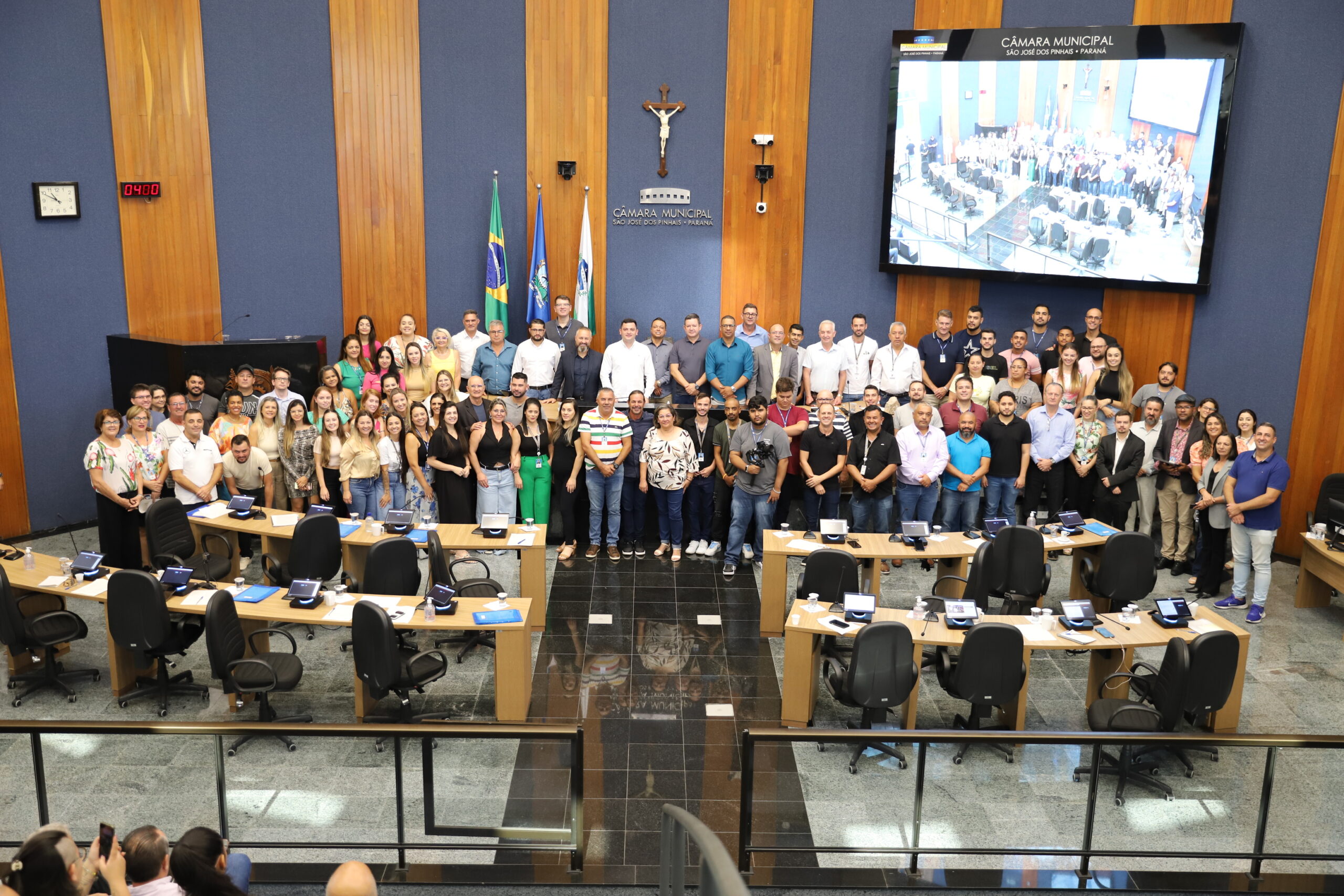 Servidora Anos De C Mara Recebe Homenagem De Vereadores E